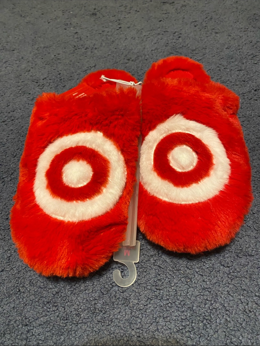 Target Bullseye Slippers NWT Size Medium 7/8